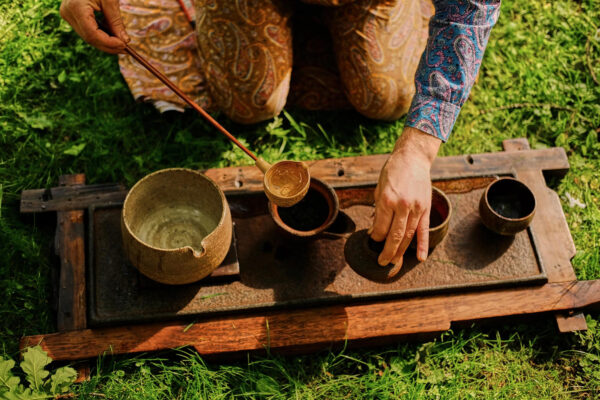 Full of Meaning! Take a Look at 6 Tea-Drinking Traditions in Indonesia